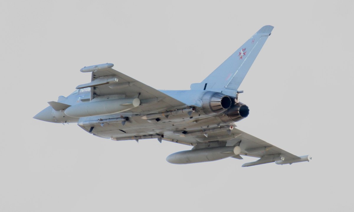 fk_inPyongyang's tweet photo. Typhoon Jet visiting Stanley Airport in 2015. Love my job to be able to take pictures like this, and speak to the pilots of the radio.
@RoyalAirForce
@BFSouthAtlantic
#RAF
#royalairforce
#falklandislands
#falklands
#stanleyairport
#lowapproach
#118.1 https://t.co/qZBHwwGzXq