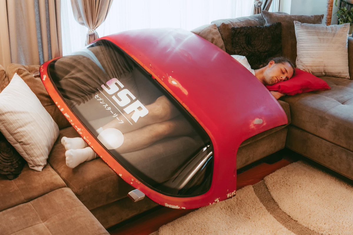 ColbyorGumbo's tweet photo. Miata people when they get their hardtop https://t.co/BxmPbrkStj