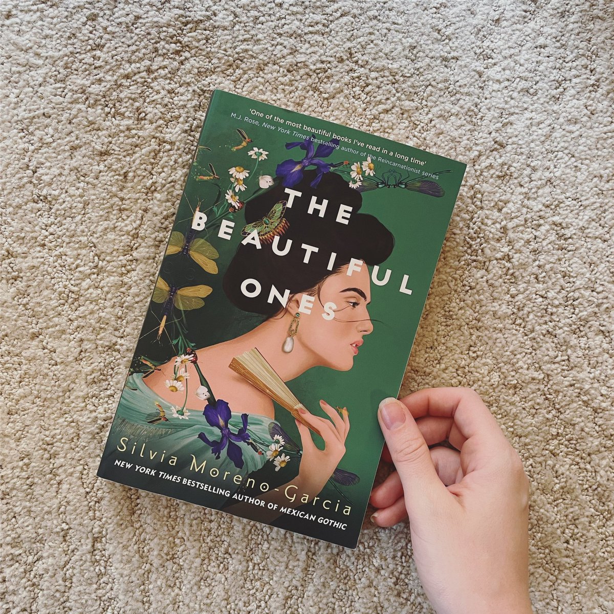 NameOfTheBook's tweet photo. We’ll be going live over on @littlebookowl’s channel in just over 5 hours to discuss our final book of the month, The Beautiful Ones by Silvia Moreno-Garcia!

https://t.co/95A4UqQDBA https://t.co/pWrbQNueWv