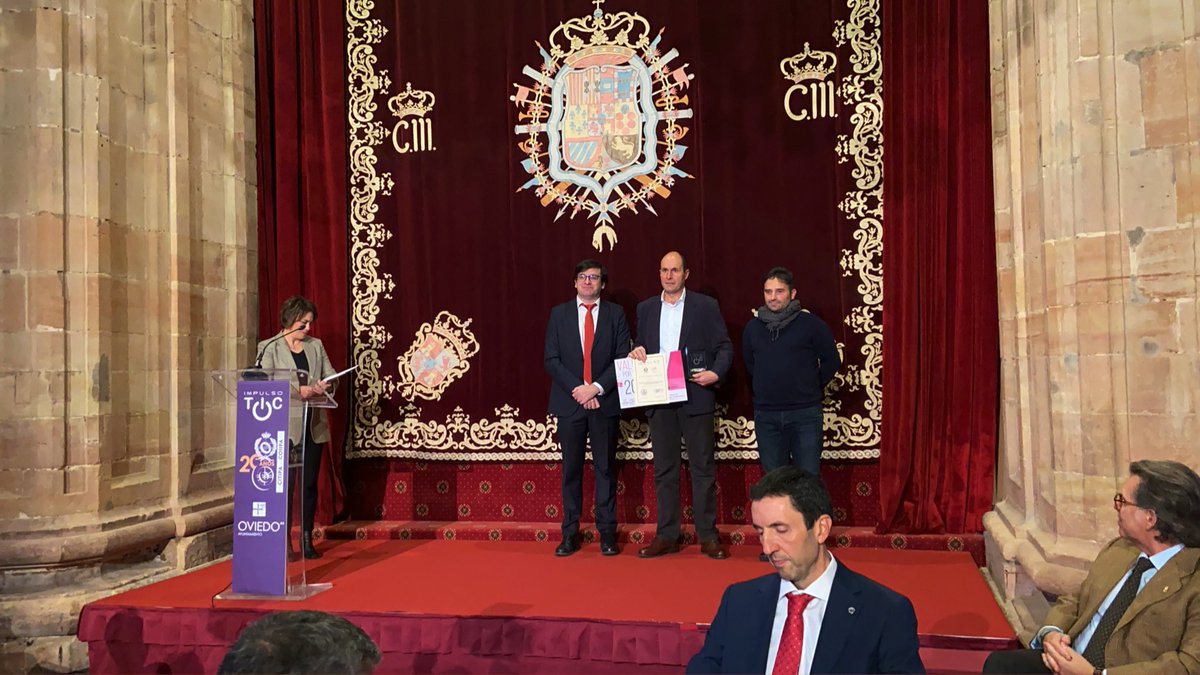 #PiTIC21 🏆 3er Premio Impulso TIC en Educación

🔹 Otorgado al  IES de Candás por el proyecto “Candasat II: Un satélite en una lata de refresco”, recoge el premio <a href="/javierredondas/">Javier Redondas</a> Profesor y Responsable del proyecto

¡Enhorabuena por vuestro trabajo! <a href="/Candasat1/">Candasat</a>