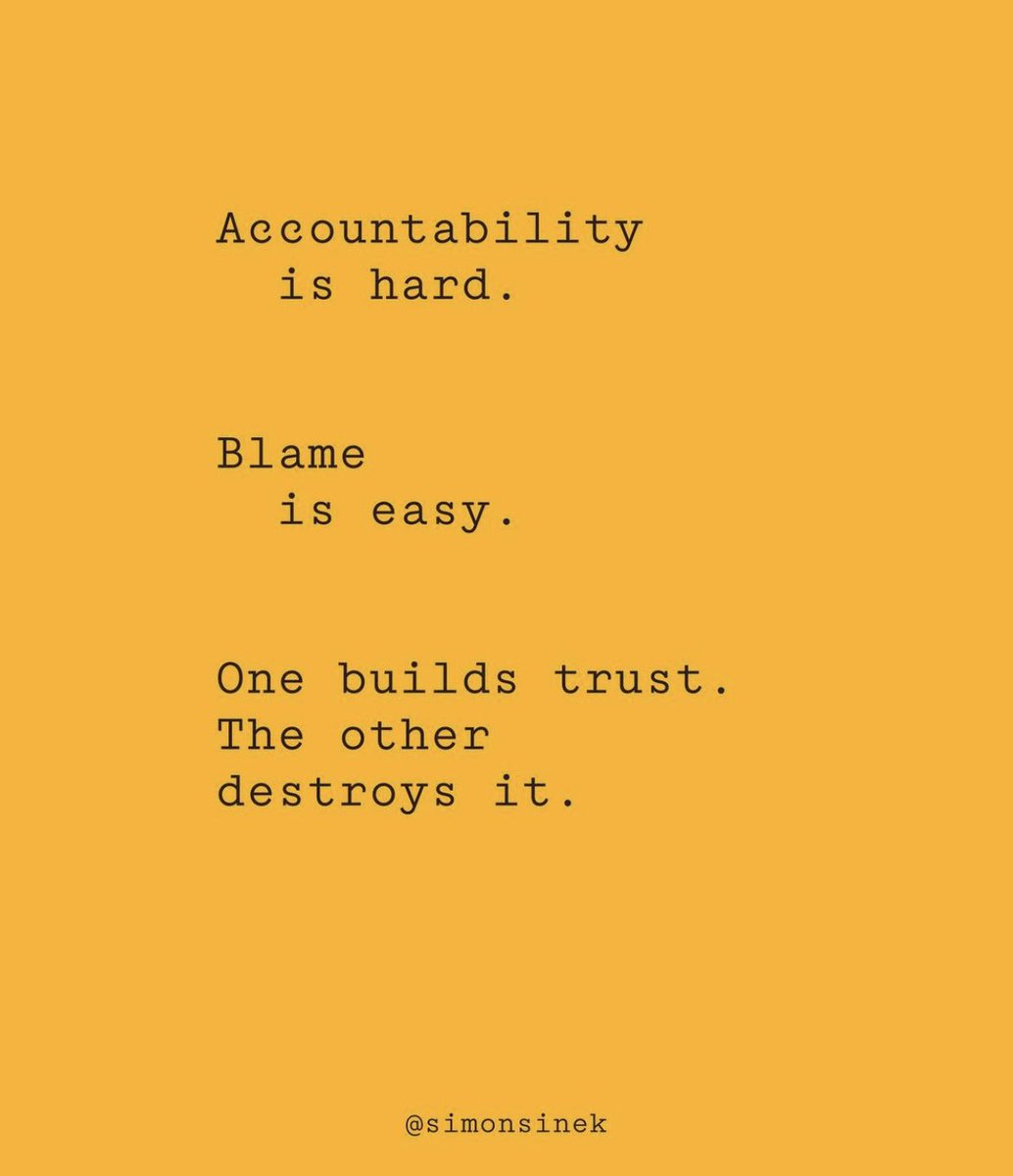 lizbarratt's tweet photo. Saw this and loved it @simonsinek @TransformTrust #LeadershipApplied https://t.co/ltDXBHS6Hz