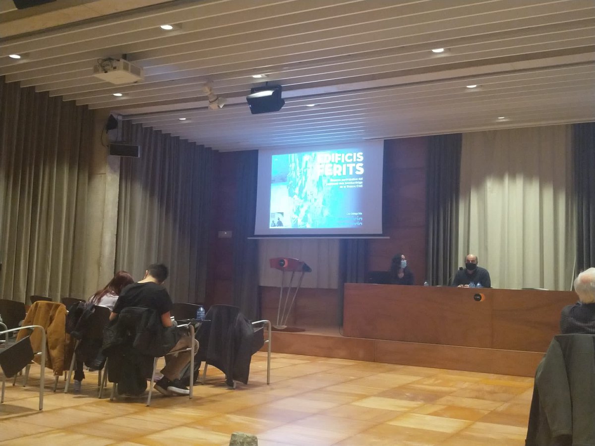 ASoterrada's tweet photo. Avui hem presentat el projecte #EdificisFerits de la mà de @Lailaia2, realitzat amb el suport de @catmemoria, a les Jornades d'Arqueologia, Memòria i Franquisme.
Gràcies a @Artpublic1 per convidar-nos! https://t.co/wX1bOXpPCz