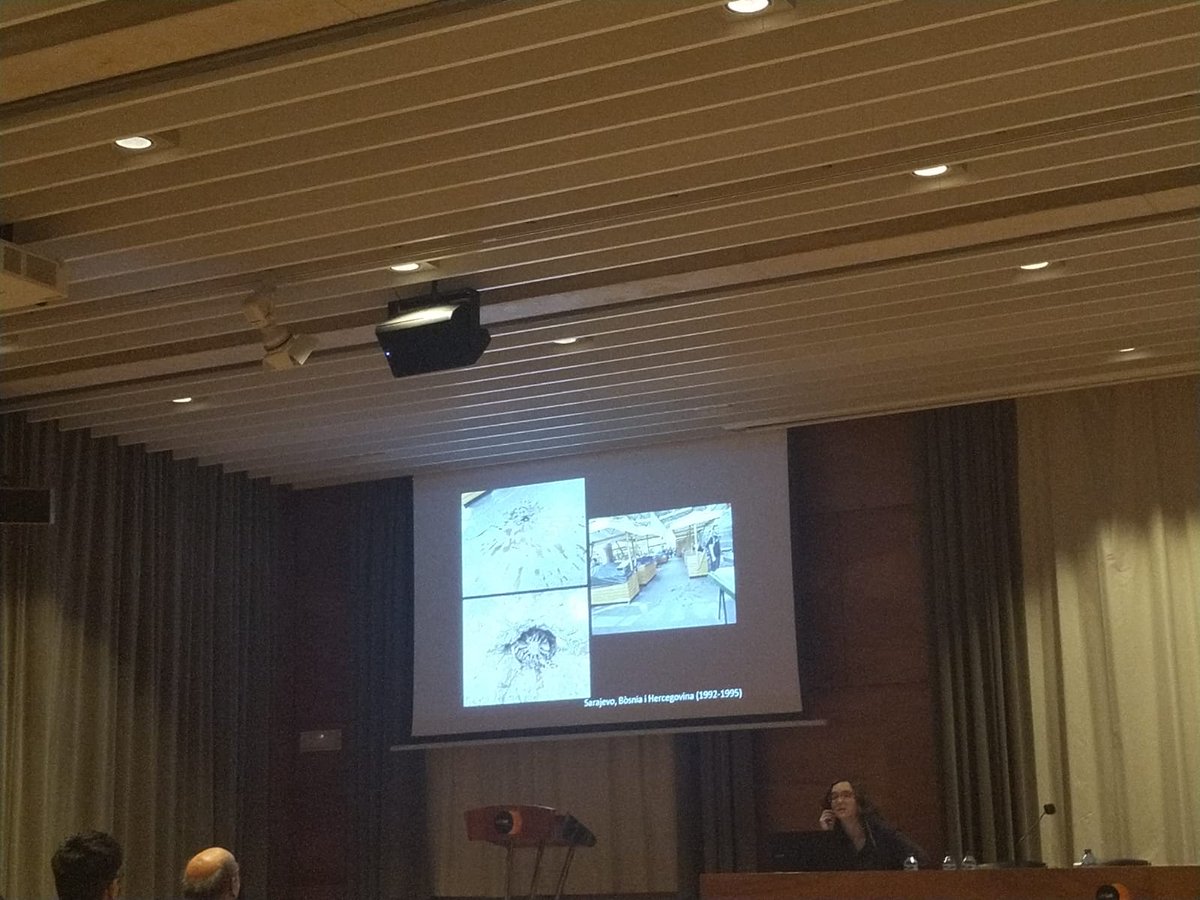 ASoterrada's tweet photo. Avui hem presentat el projecte #EdificisFerits de la mà de @Lailaia2, realitzat amb el suport de @catmemoria, a les Jornades d'Arqueologia, Memòria i Franquisme.
Gràcies a @Artpublic1 per convidar-nos! https://t.co/wX1bOXpPCz