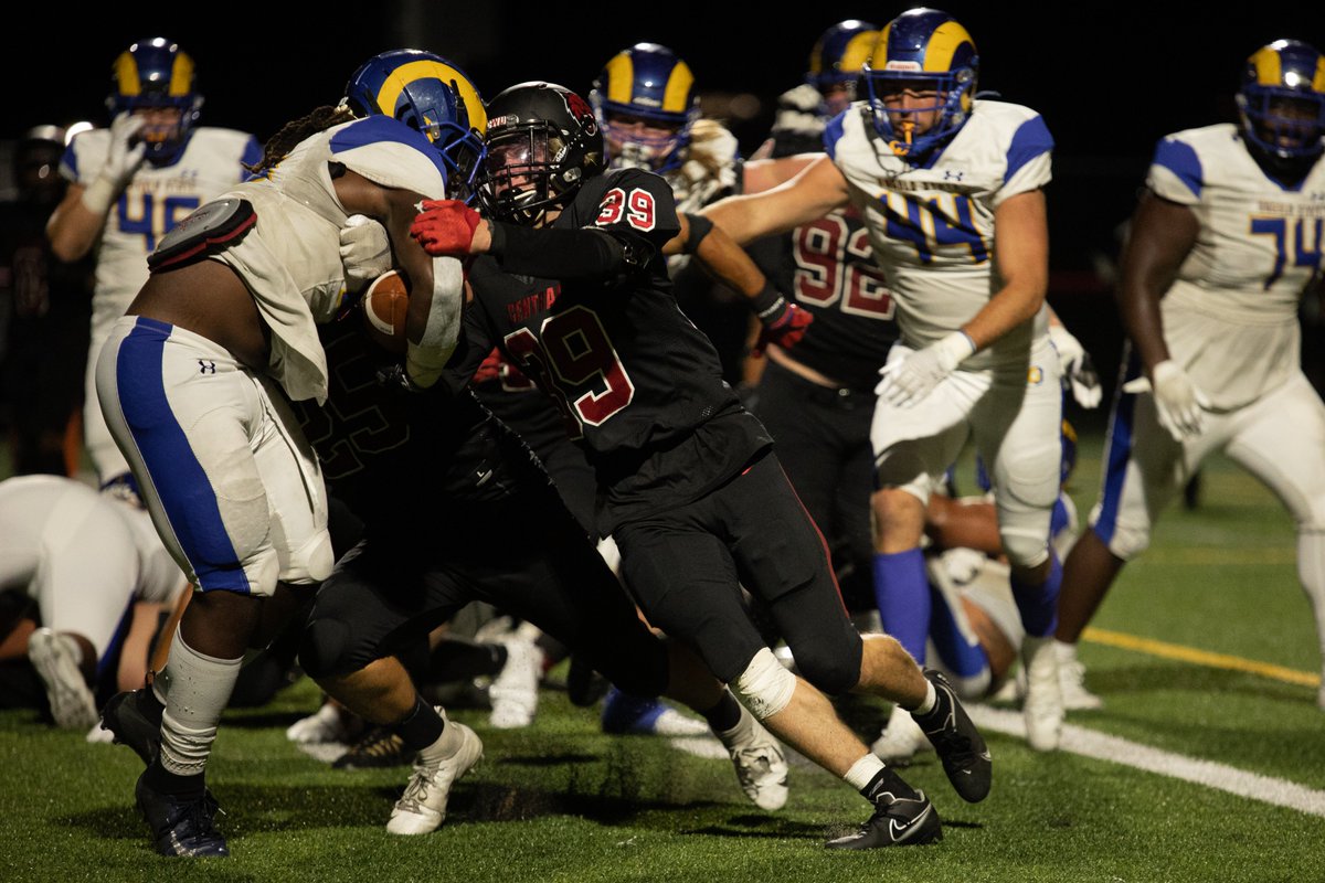 CWUWildcatNtn's tweet photo. The @CWUWildcatNtn Football Freshman of the Year is @TannerVolk with 53% of the votes! @CWUFB @CWUAthletics https://t.co/7vZVeggzKI