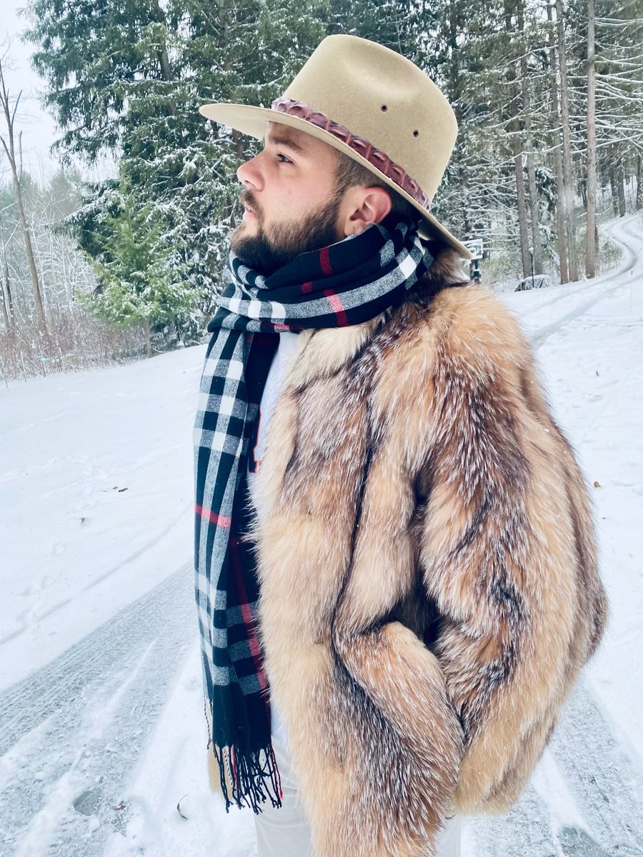 WhatTheSquash's tweet image. Harrison and Sam Pimpin #PETA #modelenergy