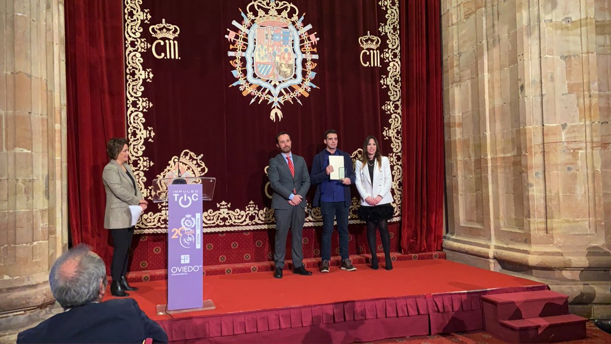 #PiTIC21 🏆 Premio Impulso TIC Empresa 

🔹 Recibe el premio <a href="/neosentec/">neosentec</a> en modalidad startup, recoge el premio Pablo Soto Medina, CTO y socio de de la compañía 

¡Enhorabuena! 👏