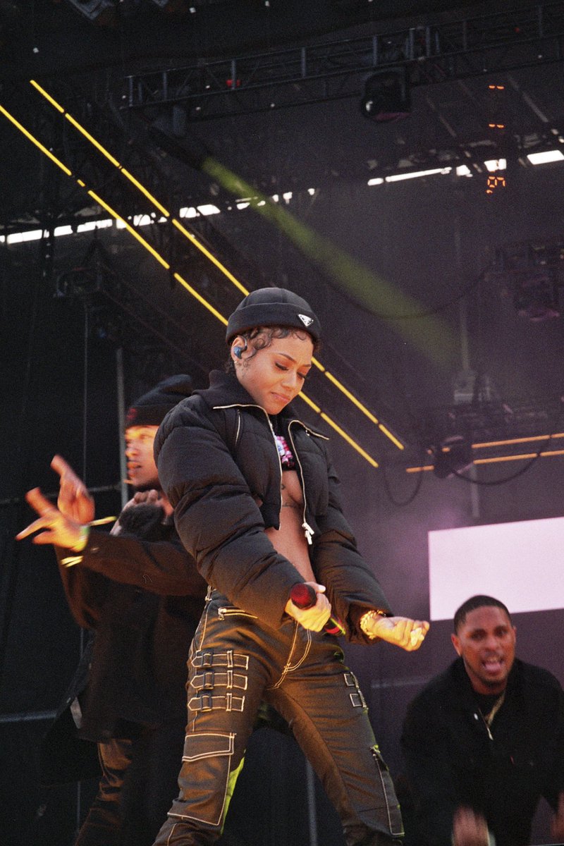 slurredcam's tweet photo. Here’s some pics from @RollingLoud shot by me on #35mmfilm https://t.co/SdS9iLL821