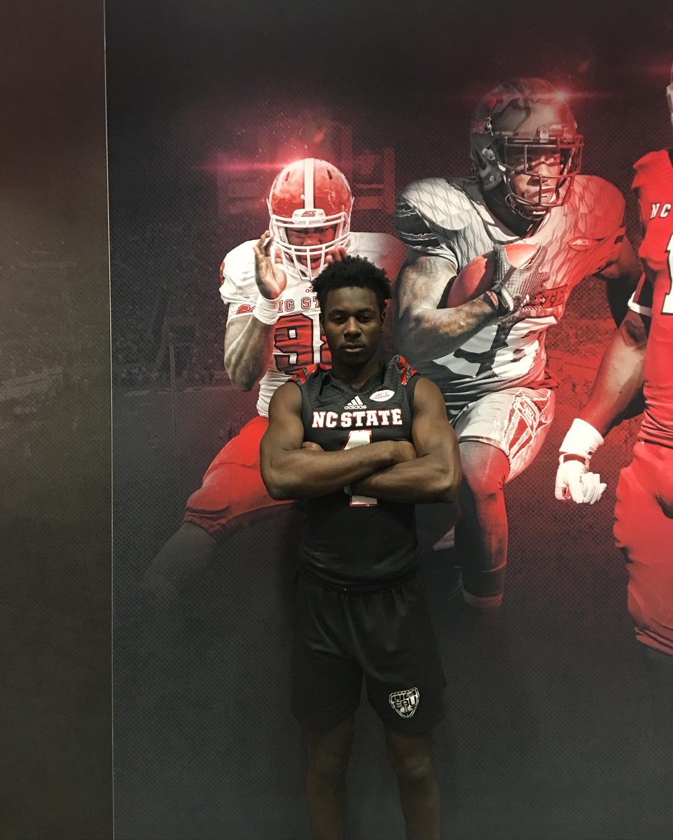 Emekaemezie's tweet photo. Hope you enjoyed the time we had together. One last time in the Carter. Love you @PackFootball https://t.co/PZcteTrvAU
