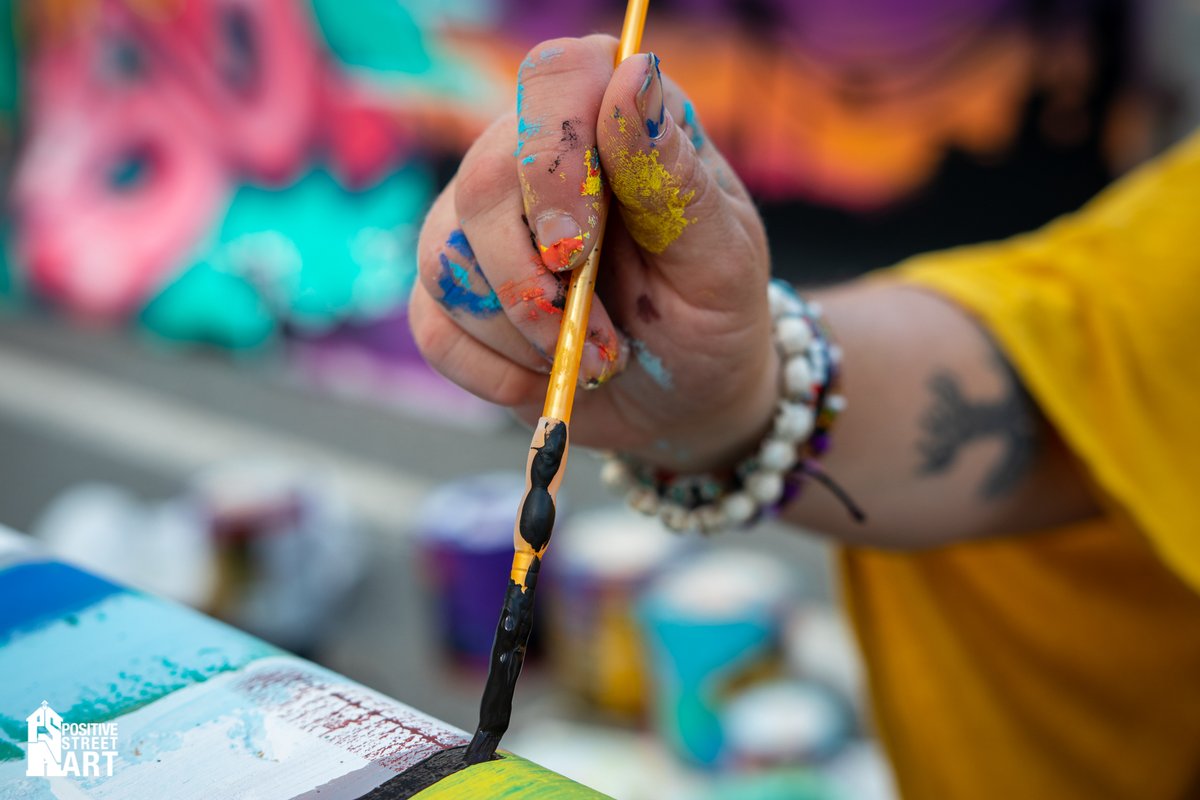 PoStreetArt's tweet photo. Spray-cans &amp; paint is what we love to do, we've come a long way since the start, to bring colorful art and murals to you! 🎨🎨🎨

#urbanart #spraypaint #positiveart #streetart #spraycans #paint #artist #artscommunity #painting #muralists #artsnetwork #nonprofits #NH https://t.co/GqwurLDYjF