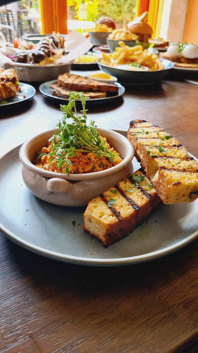 OliveOilButter's tweet photo. 😍 We are ready for our fist weekend after opening up for dine in and excited to be back. Looking forward to serving you again. New options on our menu 👌

Bookings online or call 9315 1060
📍@oliveoilandbutter
🌐 https://t.co/QZTR2C398p 

#foodlover #strapatsada #breakfast #food https://t.co/yw2RUmbuNT
