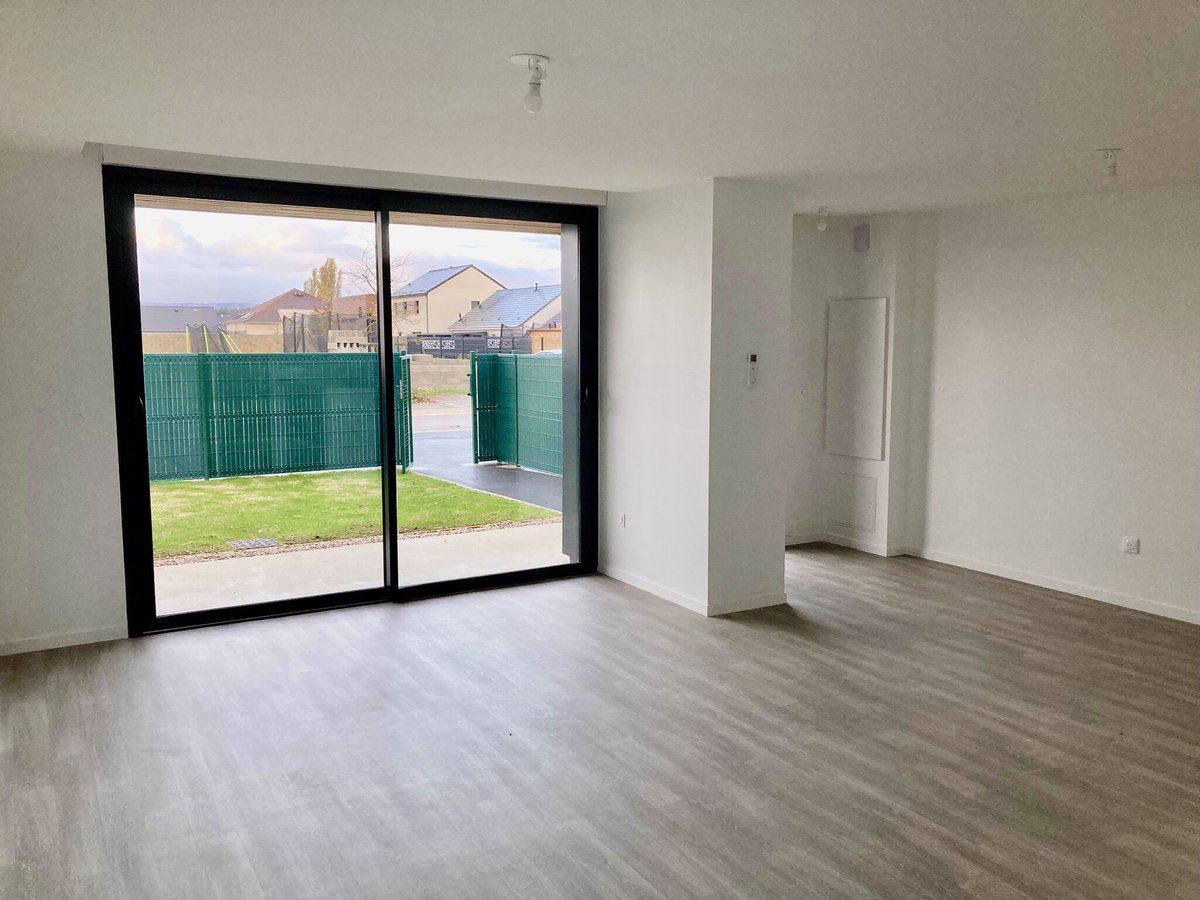 CabinetProjet's tweet photo. Le Bois Branscourt à Val-de-Vesle.
Livraison de 4 maisons avec jardins privatifs. Un beau projet que nous a confié @Immocoop et livré à @Reimshabitat.
@GrandReims
Anton GREGOIRE
Dany MERCIER
Socotec
Bureau Veritas France
Bruno FAVRE
Groupe Géotec
Leslie Acoustique
#logementsocial https://t.co/uPuLsvBdLj