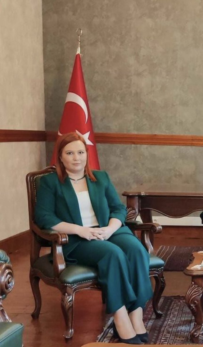 Sevdzz's tweet photo. “Bu saldırı tüm kadınların özgürce yaşama, sokakta bulunma ve hayatlarına devam etme haklarına saldırıdır.Küfür şiddettir.Kadınların yaşam hakkına sahip çıkmak ve kız çocuklarına güvenli bir gelecek bırakmak tüm toplumun asli görevidir.”
#FatmagülYörük https://t.co/pzWPoQgzzr