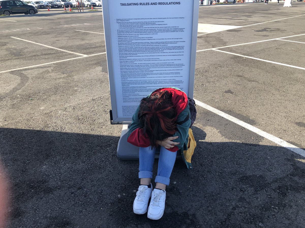 fIufftaes's tweet photo. #emoatsofi mfs sold out of butter albums too😭💔 https://t.co/vjS5kUsFIm