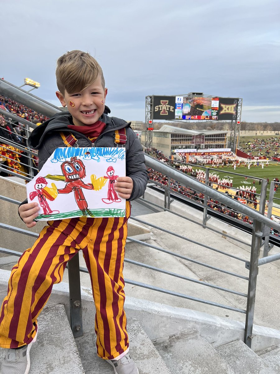 julescli's tweet photo. #CyclONEnation https://t.co/L1GtFKVXyX