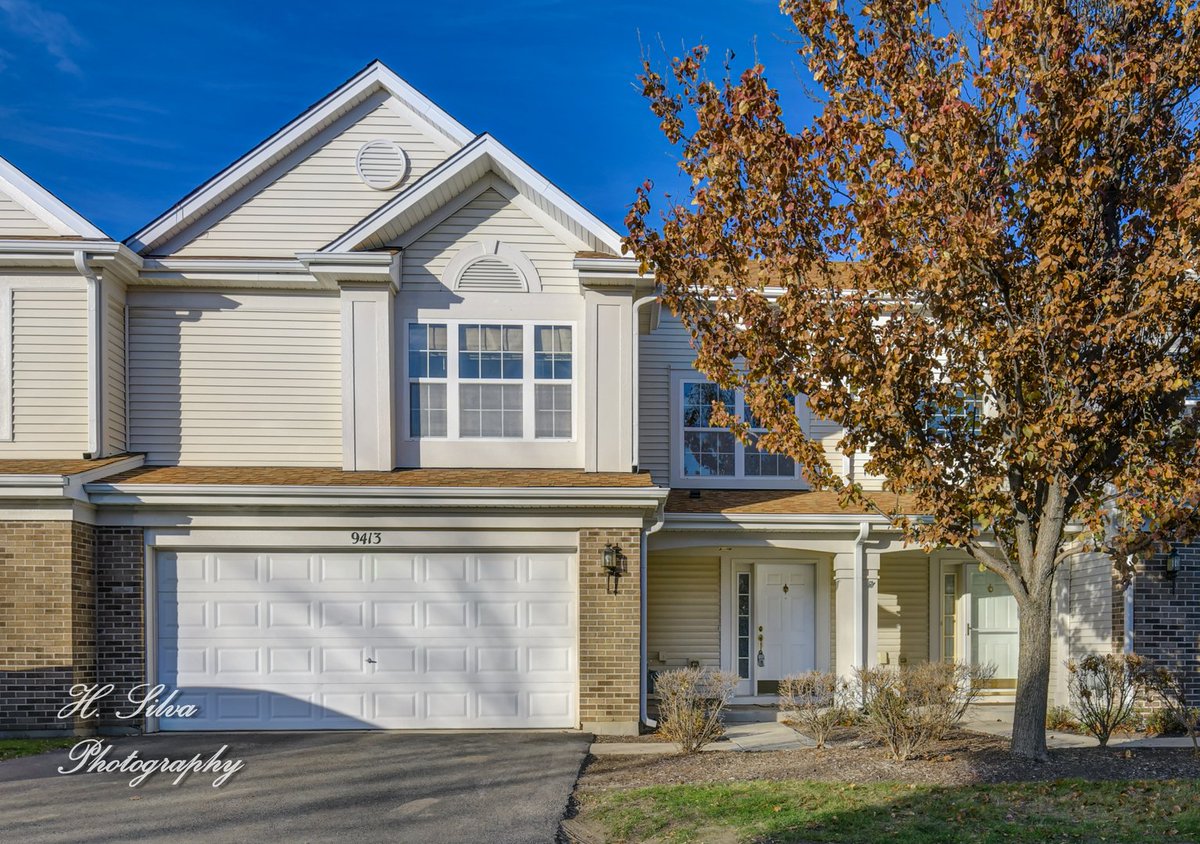 RealtorJimSilva's tweet photo. I have a new #listing in #Huntley #IL  https://t.co/PUMFvFRo92 https://t.co/CLKPtXg4vo