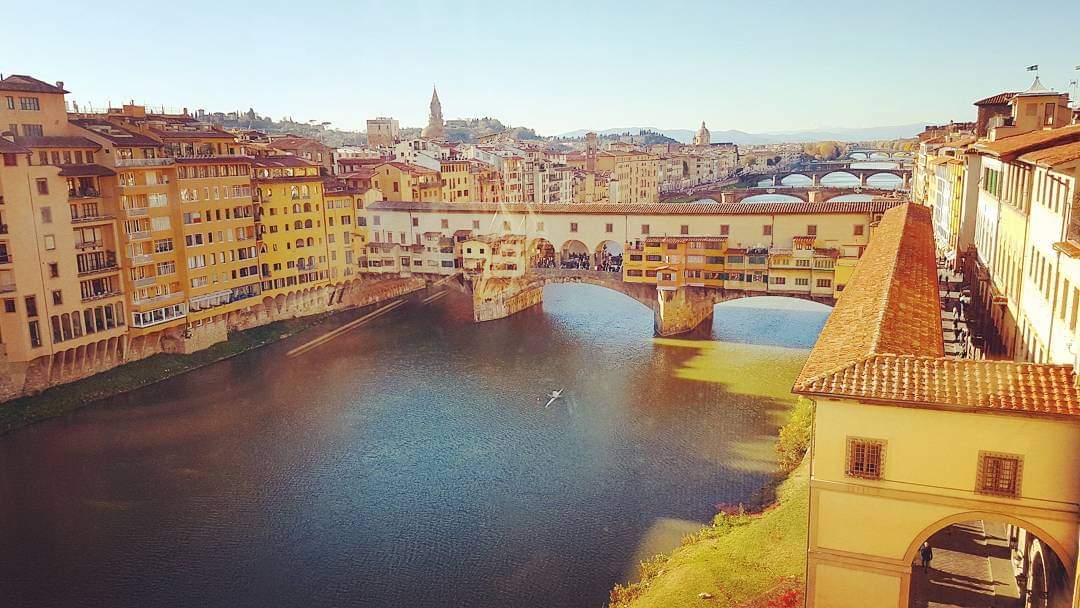 Ponte Vecchio: view from Uffizi Gallery, Florence, Italy 🇮🇹 #fouryearsago #tomitraveller #tomik_travel #uffizi #uffizigallery #uffizigalleryflorence #firenze #florence #toscana #tuscany #italia #italy #visitflorence #instaflorence #instaitaly #pontevecchio @UffiziGalleries