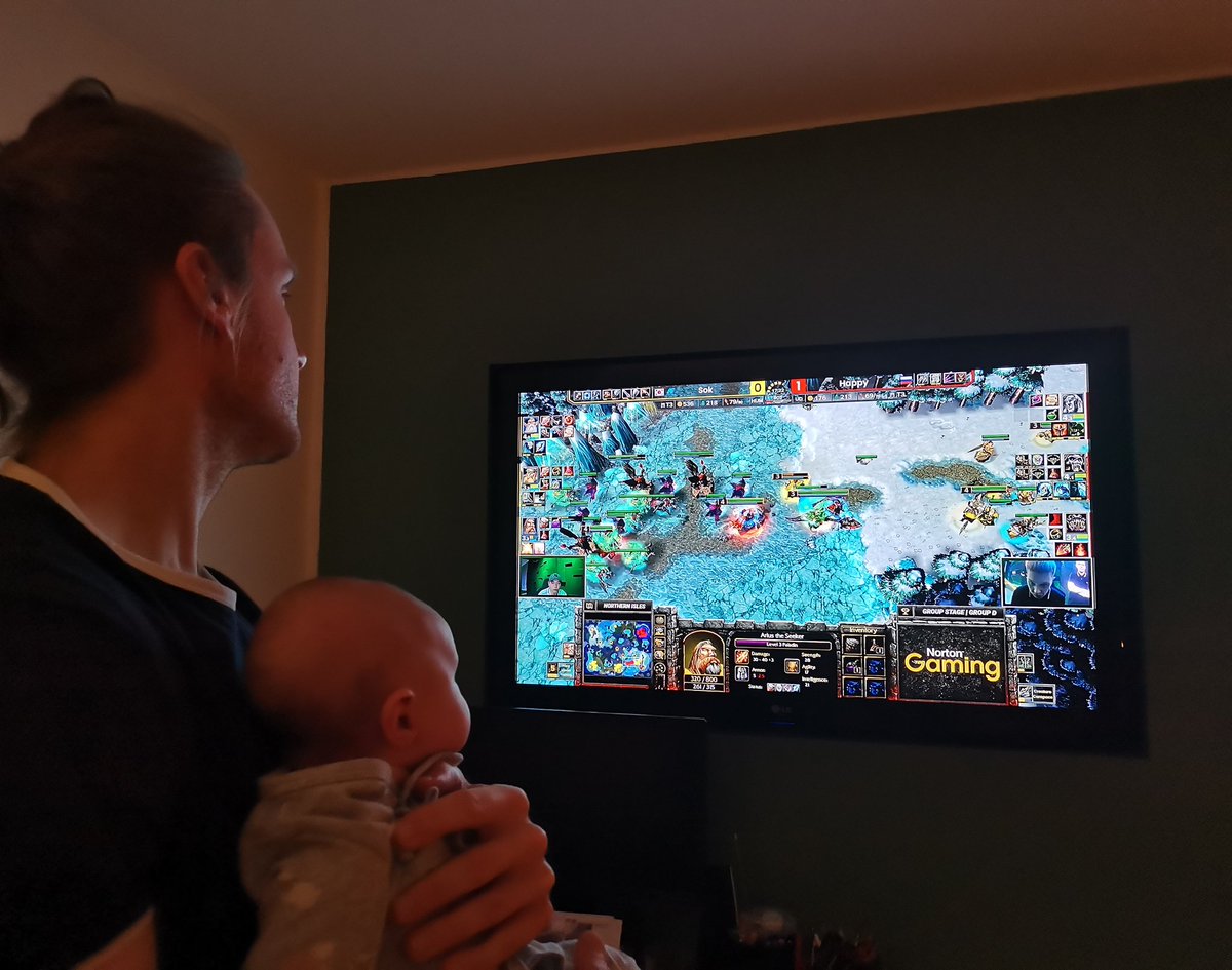 Me and my 8 week old daughter watching the <a href="/DreamHackWC3/">DreamHack Warcraft III: Reforged</a> finals! We are super hyped! <a href="/Back2Warcraft/">Back2Warcraft</a>