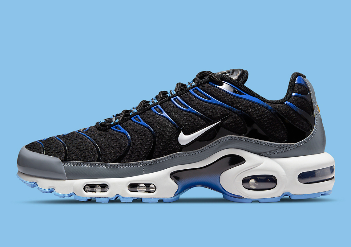 Sneaker News on Twitter: \