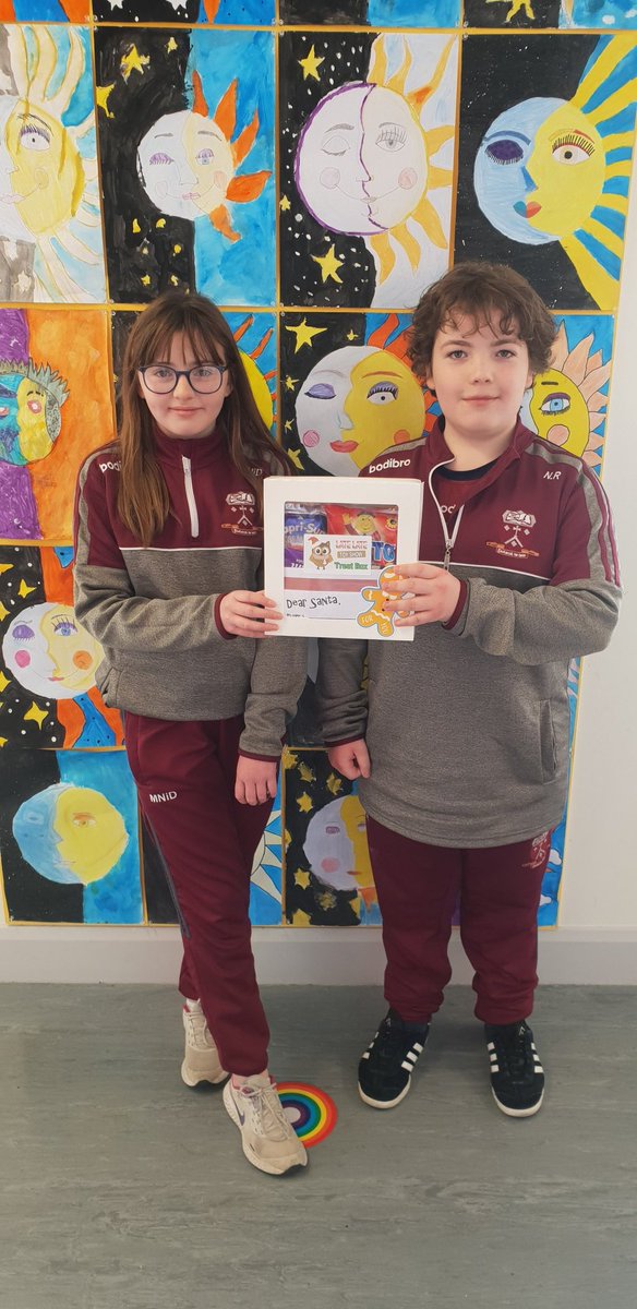 Gaelscoil de hÍde (@gaelscoildehide) on Twitter photo Comhghairdeas le buateoirí Kahoot inniu i Ranganna 5 & 6! 😊 a big congrats to our quiz winners today! Cúpla treat deas don #LateLateToyShow Bainíg taitneamh as!!! 🎅🤶🎉🎄🎊 <a href="/TheAvondhu/">The Avondhu</a> @RyanTubridyShow <a href="/fitzyok/">sean mac gearailt</a> <a href="/mariejacork/">Marie Sheahan</a> Comhghairdeas le buateoirí Kahoot inniu i Ranganna 5 & 6! 😊 a big congrats to our quiz winners today! Cúpla treat deas don #LateLateToyShow Bainíg taitneamh as!!! 🎅🤶🎉🎄🎊 <a href="/TheAvondhu/">The Avondhu</a> @RyanTubridyShow <a href="/fitzyok/">sean mac gearailt</a> <a href="/mariejacork/">Marie Sheahan</a>