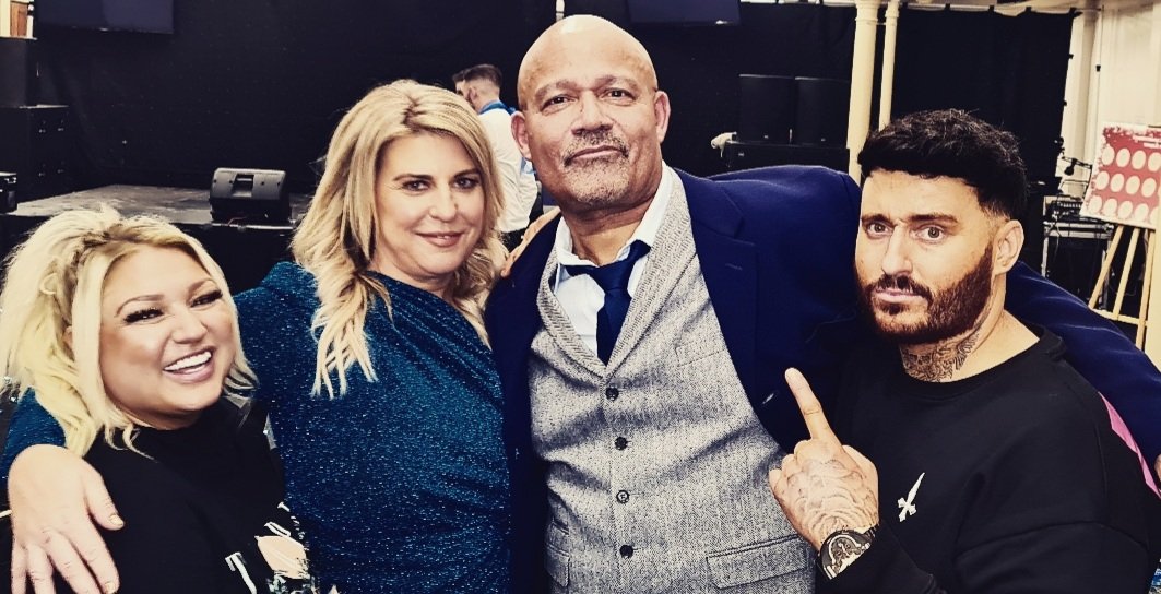 Had an amazing time <a href="/Ballstocancer/">Balls to Cancer</a> charity ball night met amazing people especially these two <a href="/TheLouisEmerick/">Louis Emerick</a> &amp; his lovely wife Lisa 💕🤙