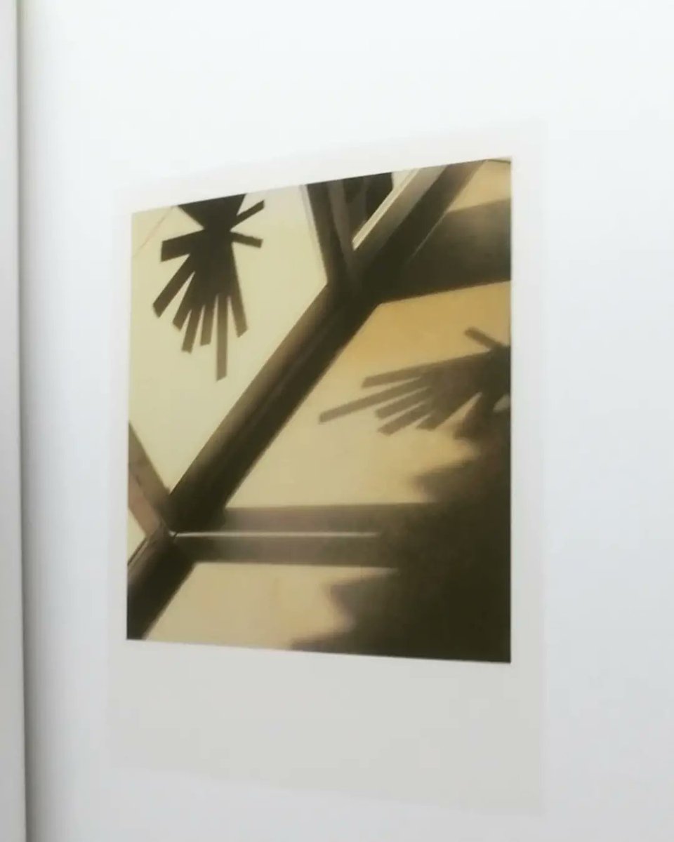 beaversbooks's tweet photo. #今日の一冊 ロサンゼルスを拠点に活動する写真家、マイク・スラックの写真集。Mike Slack「Pyramids」(The Ice Plant)。ポラロイドで収められた風景。
https://t.co/4Ho4hBZ3Ii
#札幌の古本屋
#beaversbooks
#古本買取
#PHOTOBOOK
#写真集
#MIKESLACK
#マイクスラック
#古書
#古本
#USEDBOOKSHOP https://t.co/7bvSCONWxe