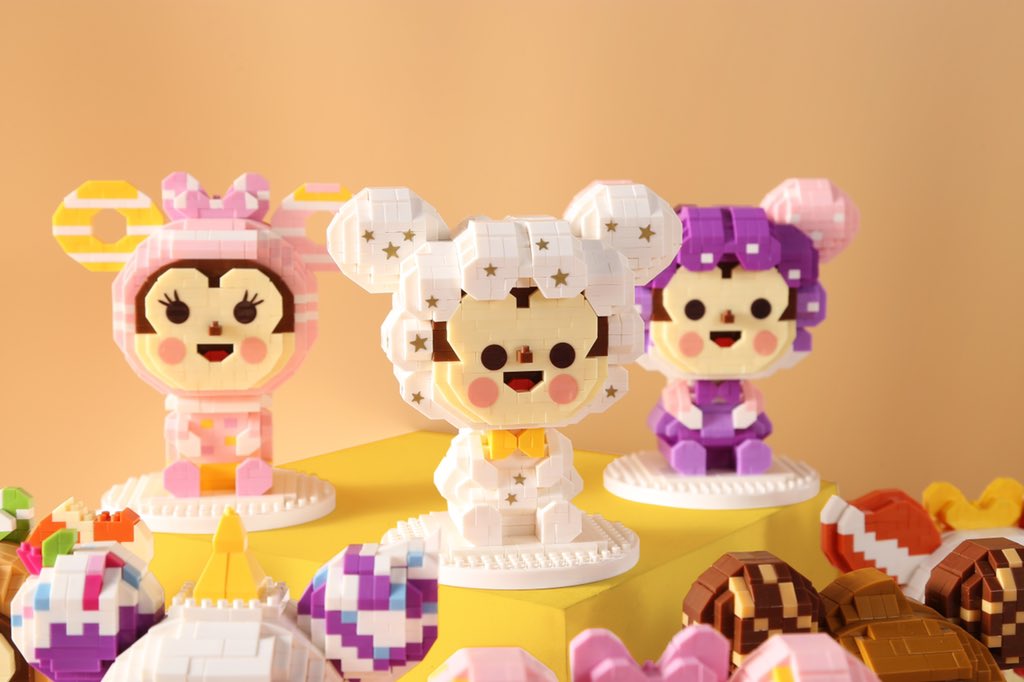WiseHawkblock's tweet photo. NEW!Dessert Master Series!Collection uses doughnuts, ice cream, cookies, marshmallows and chocolate as design themes~ Collect 12 products to build a hidden design! #wisehawkblock #nanoblock #lego #WiseHawk https://t.co/W0nt6grKvF