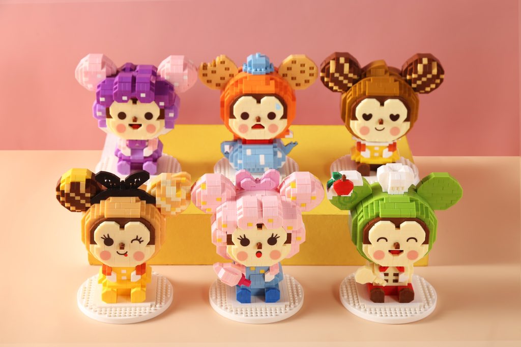 WiseHawkblock's tweet photo. NEW!Dessert Master Series!Collection uses doughnuts, ice cream, cookies, marshmallows and chocolate as design themes~ Collect 12 products to build a hidden design! #wisehawkblock #nanoblock #lego #WiseHawk https://t.co/W0nt6grKvF