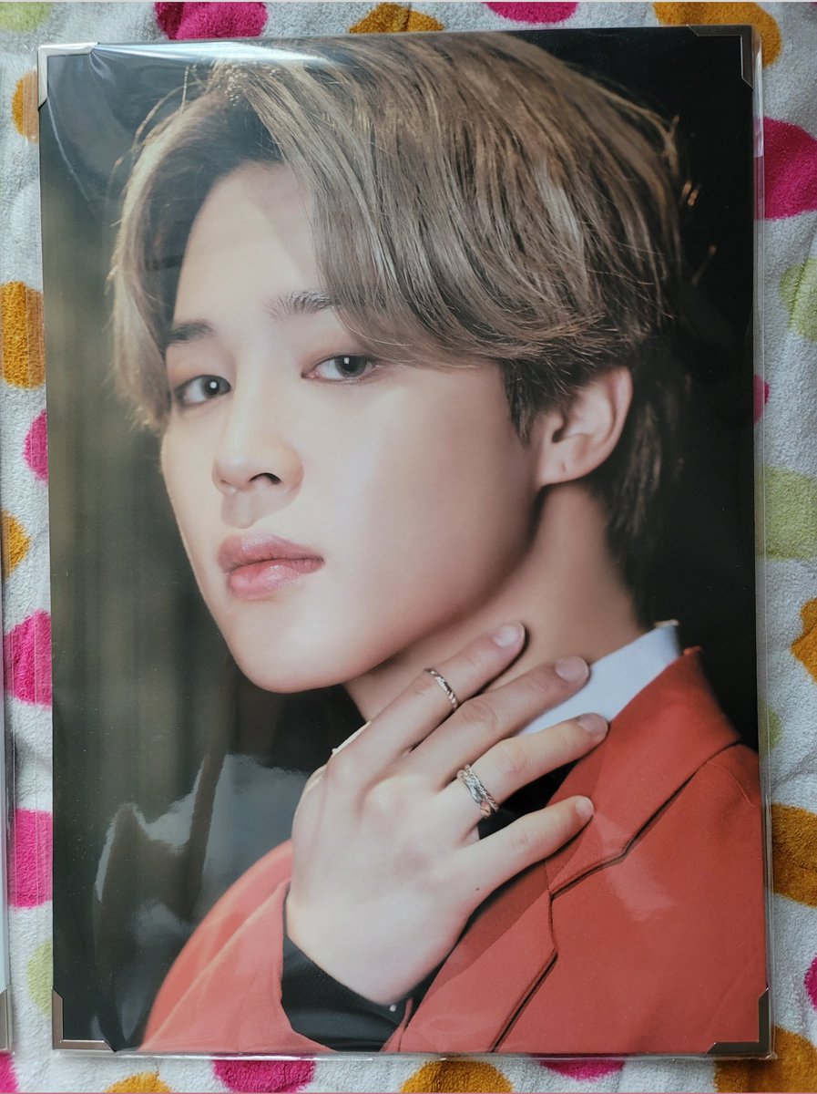 ipromiseu1215's tweet photo. 방탄 지민 프포 양도

맵솔콘 투어, 맵솔콘 온콘 프포 각 9000 (공식)
샤넬찜 프포 각 9500 (홈마 진행)

배송비 +5000 (상자값 포함)

ㅅㅊㅇ
방탄 방탄소년단 프포 지민 박지민 방탄엠디 
#BTS #JIMIN #btsmd #방탄프포 https://t.co/XoEvvZeW1Y