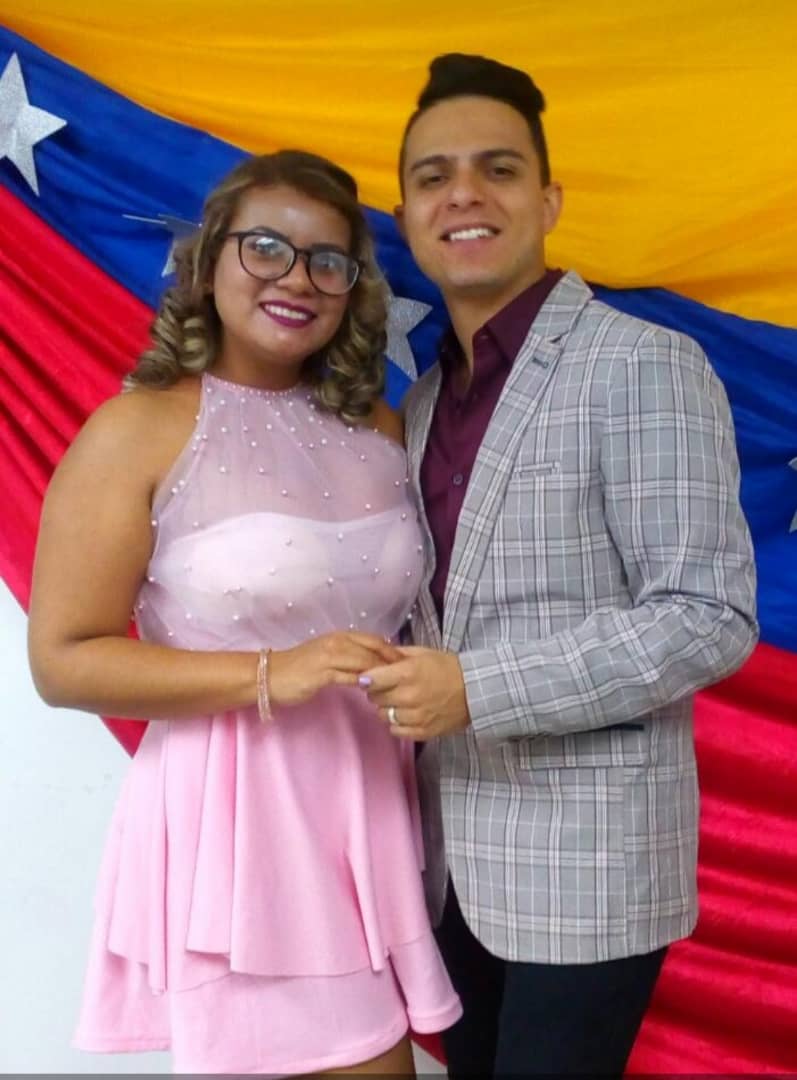 ferminsalinas's tweet photo. Ahora si formalmente con el nuevo  integrante de la familia @lenincaraballo FELICIDADES HERMANO PORQUE AHORA VIENE LO BUENO. . . Que sea toda una vida de unión y cosas buenas 👏👏👏👏👏👏👏👏 https://t.co/oEc7t4xFDi