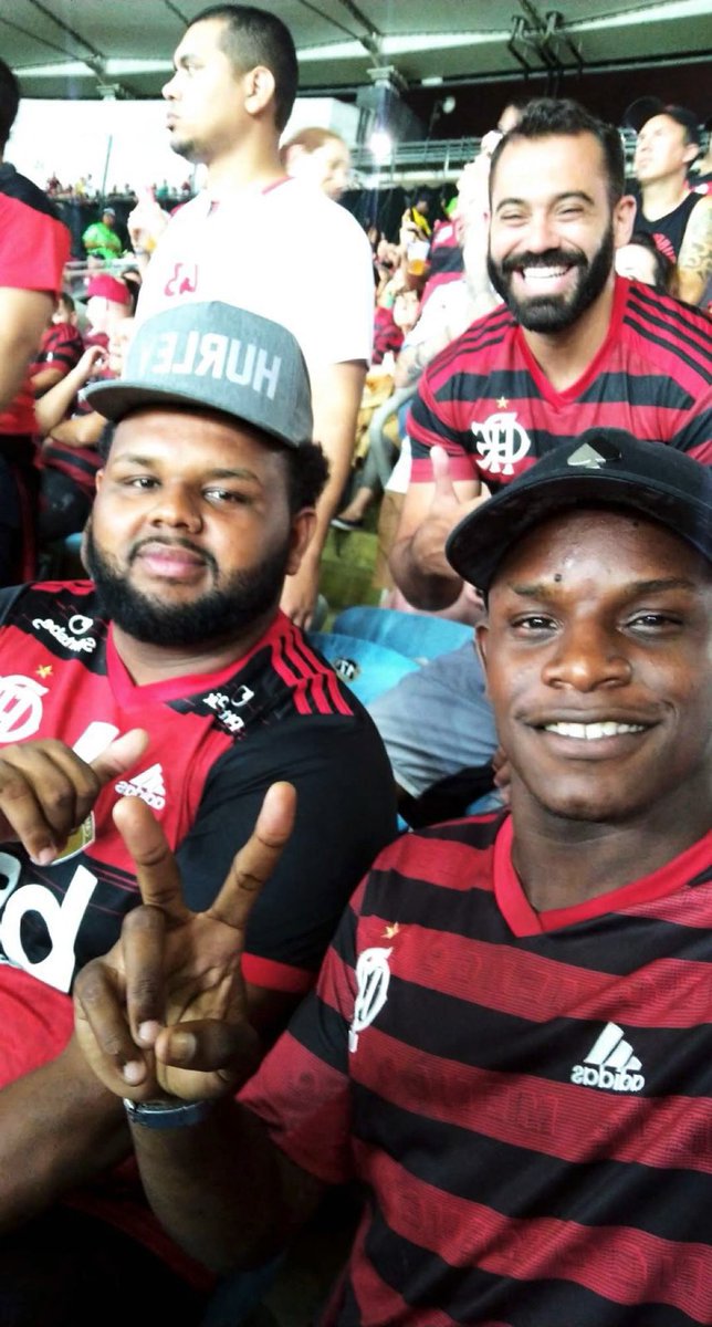 Voando_22's tweet photo. tudo que eu queria, mas.... forças mengo 💪🏾🙅🏾‍♂️ https://t.co/N2SgFHY1aE