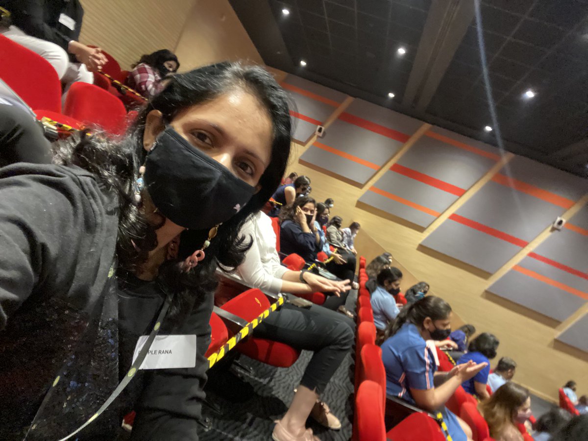 DimpleR49965975's tweet image. This is how we learn #PDday .. big shout out to our amazing tech team for the support #oislearninghub #pypchat #assessment #moderation #tech @oismumbai @lisakatehughes @chchkiwiT @PTechxplore