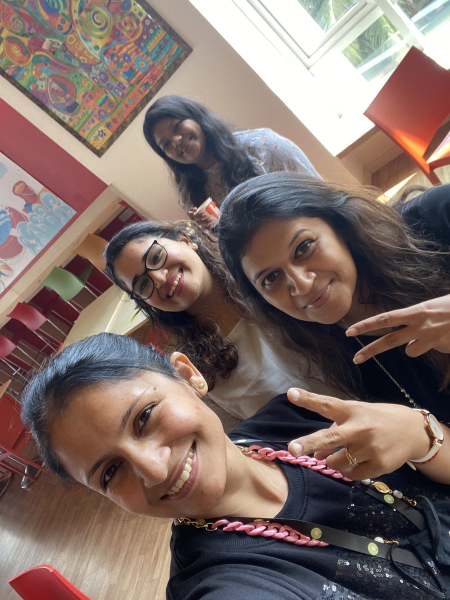 DimpleR49965975's tweet image. This is how we learn #PDday .. big shout out to our amazing tech team for the support #oislearninghub #pypchat #assessment #moderation #tech @oismumbai @lisakatehughes @chchkiwiT @PTechxplore