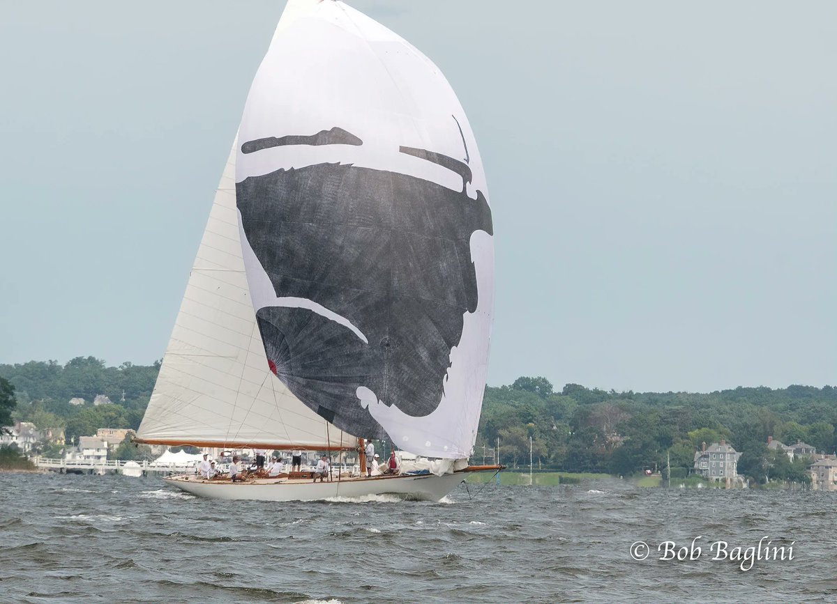 herreshoffmm's tweet photo. The 2021 Herreshoff Classic Yacht Regatta was a huge success this summer! Relive the experience with a matted glossy print of you and your crew. Or show your friends and family your favorite classic yachts as your Holiday Cards. Buy yours here: https://t.co/DRBRLQoJZS
#RISailing https://t.co/xQYOmSuXia