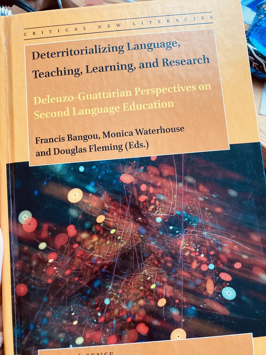 magalibellule1's tweet photo. #languageeducation #DeleuzeandGuattari #deterritorialization This is a book I can’t recommend enough if you’re interested in Deleuze and Guattari’s thinking and language education! The review I wrote for it just came out: https://t.co/taxp5cCTl4 😊 https://t.co/AnleqLbJj3