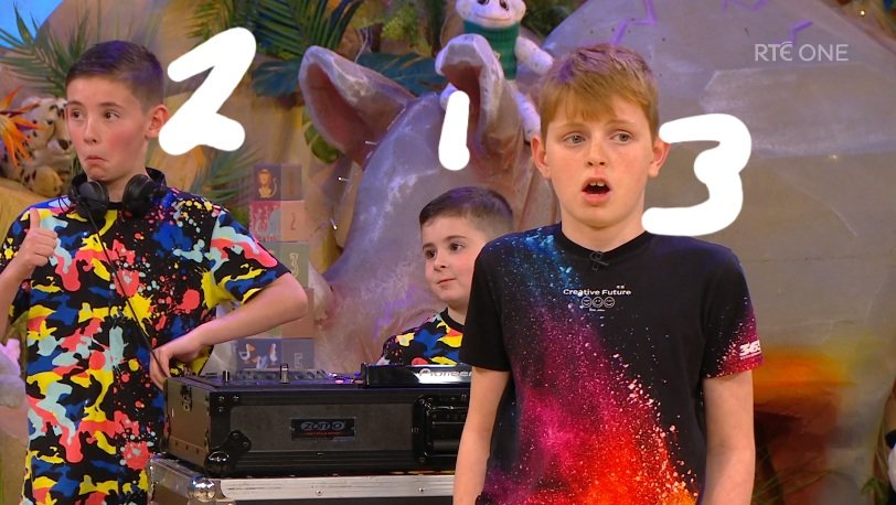 AoifeMuldo's tweet photo. A story in three parts 
1: My sober brain
2: My drunk brain 
3: The fear 
#LateLateToyShow2021 https://t.co/5fMuqjOs4l