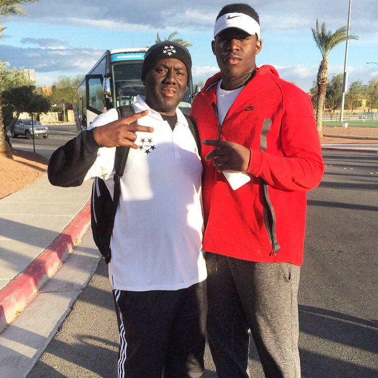 CoachTTMP's tweet photo. They say it’s 7v7 well we sent our DT out for routes at TE 6’7 285 Terrance Lang @tlang_0 @TMPMafia7v7 to the NFL #NFL 7v7 @CUBuffs https://t.co/icqPcitarB