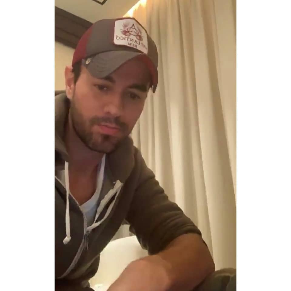 tamookro305's tweet photo. #FacebookLiveChat 2016 I Love it ♥ @enriqueiglesias https://t.co/PqHQbJw6mC