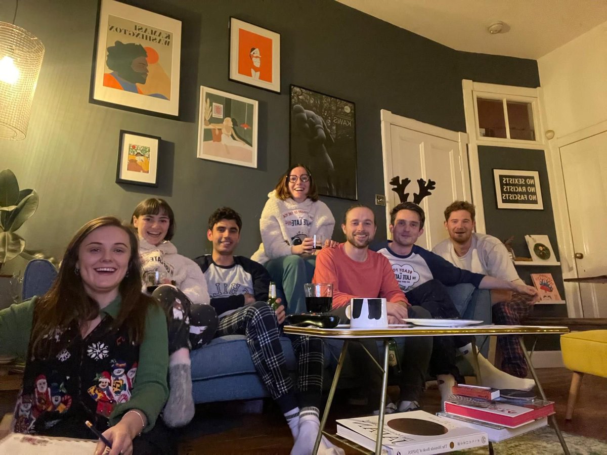 Sarah_Rowntree's tweet photo. @RTELateLateShow Hi from the Irish in Edinburgh, we have Eve, Claire, Kyle, Kieran, Josh, Andrew and Sarah! Kicking off Christmas season as we do every year with the Late Late Toy Show!! 🎄 https://t.co/cOgYCVRtMJ