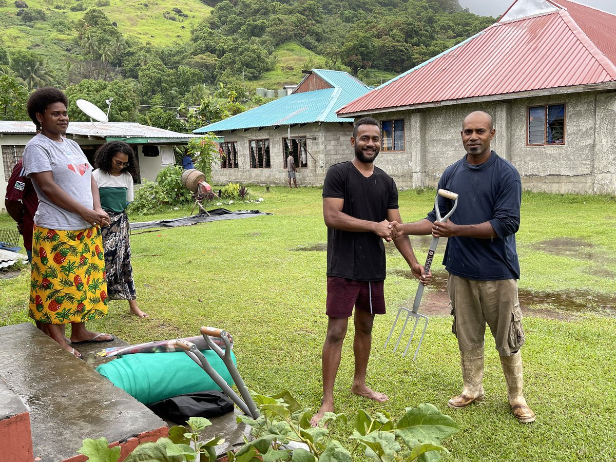 afgfiji's tweet photo. Later the AFG members donated some farming tools to aid the ongoing efforts of the #NavolauYouth on food security &amp; livelihood. The materials included greenhouse netting for the nursery that will house native trees &amp; native fruit tree seedlings 🌱 https://t.co/NiZRMHK7lO