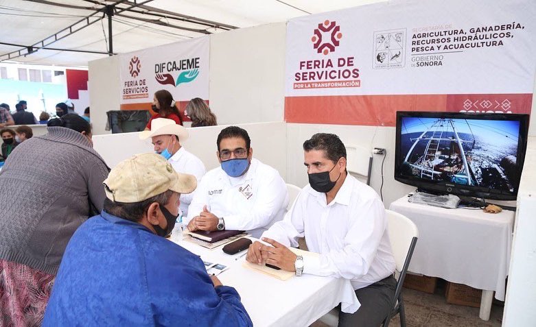 AlfonsoDurazo's tweet photo. Extraordinario inicio de las ferias por la transformación en Cajeme, donde acercamos servicios, trámites, programas y apoyos a la ciudadanía, directamente en las comunidades. 

Felicito a las y los funcionarios de los tres niveles de Gobierno, que participaron… 
1/2 https://t.co/kRaLZPDXGY