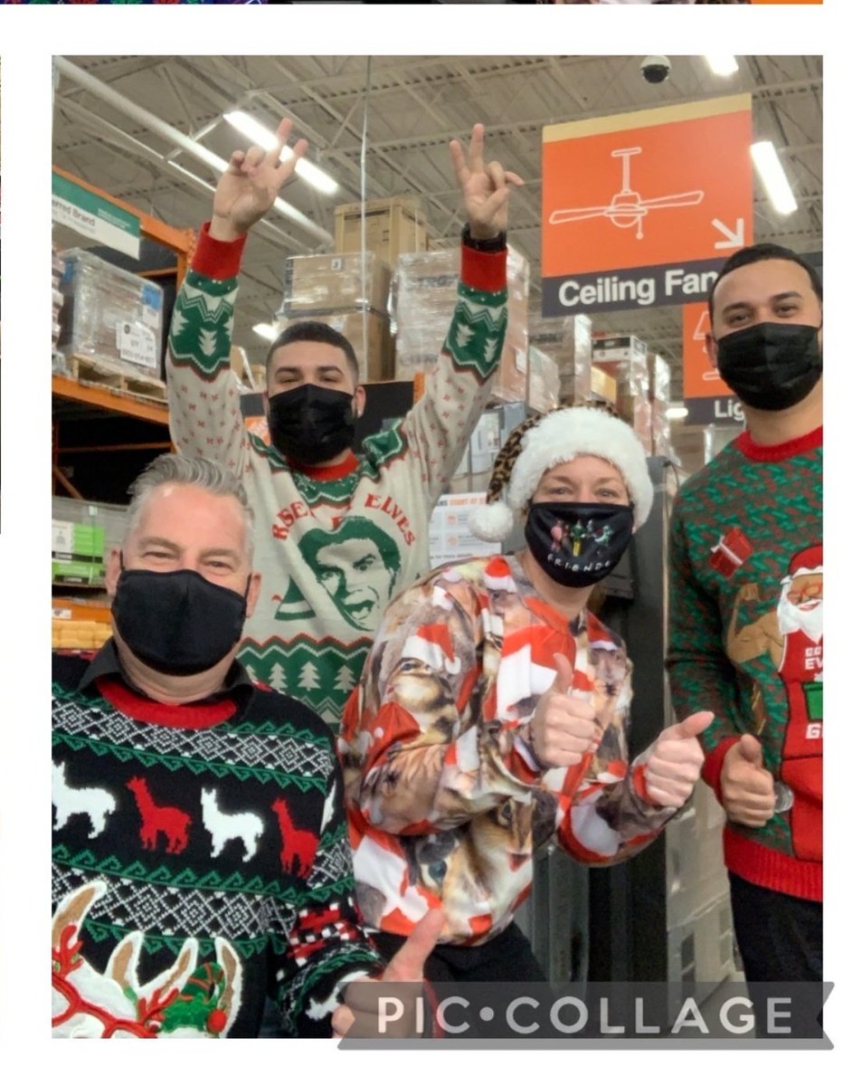 I love my job, spreading holiday cheer during black friday 🎅⛄🦌 #2610 #chicopeedepot