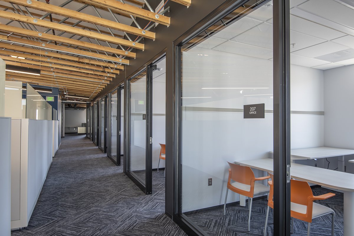 LydigConstruct's tweet photo. Check out these new photos of @chelanpud's Rock Island Dam! Located near Wenatchee, the Rock Island project includes construction of new facilities and the refurbishment of 12 existing buildings.

✏️ by @tcfarchitecture
📸  by Kathlyn Toney

#Lydig #CommunityBuilder https://t.co/L7GZ8y3GAN