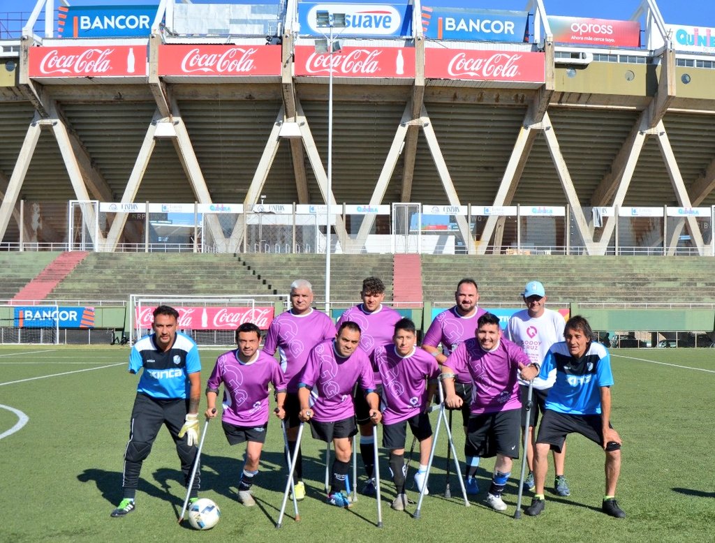Derrota de los cóndores en el Mario Alberto Kempes de #Cordoba frente al equipo de talleres de Córdoba por 4 a 0. Mañana jugaremos por el tercer puesto de la LIGA NACIONAL DE FÚTBOL DE AMPUTADOS 2021. 

Banea
Godoy
Lucero
Soria
Barbalis
Cardozo
Larmarca
Barloa
Ruarte
DT Zanni