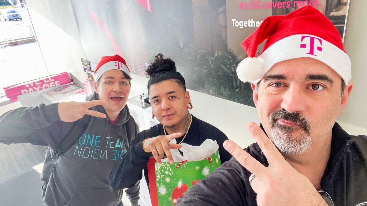 Our East Coast Corporate Office #SupportSquad has been hitting all of our local stores spreading some holiday cheer &amp; making sure our teams are locked &amp; loaded with goodies &amp; snacks to fuel them for our busy #BlackFriday holiday weekend! 🛍️ 📱 🍭