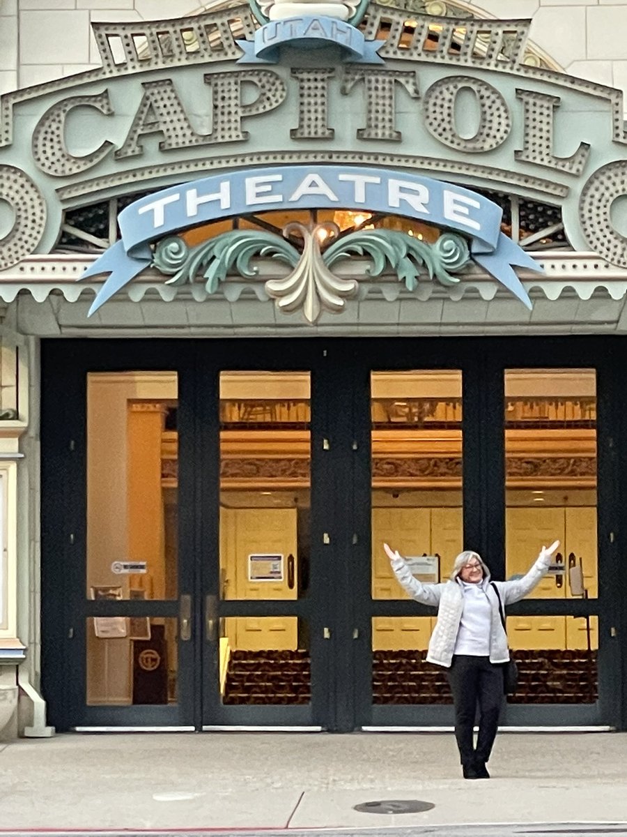 Calynn4Archie's tweet photo. Eeeek!!!  Excited to see @DavidArchie tonight! https://t.co/g9XbgD914f