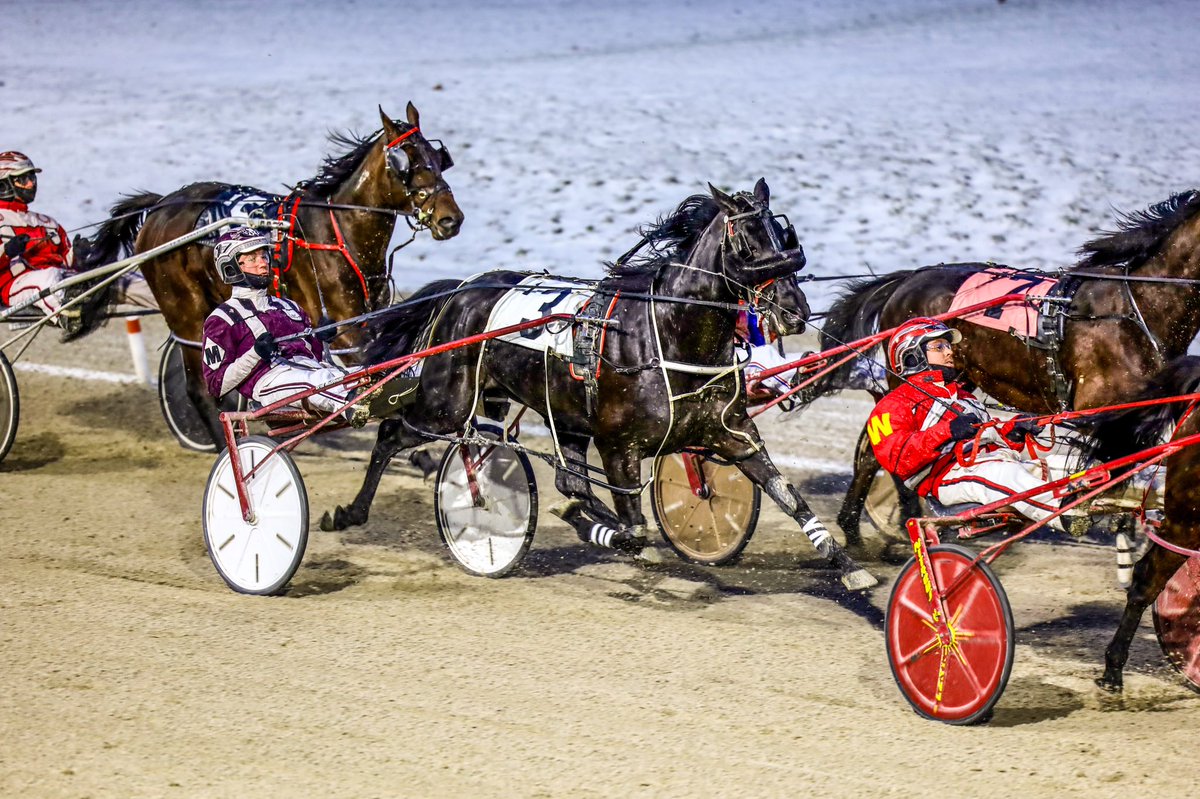 offandpacing_ry's tweet photo. New girl’s got a big stride on her 🤩 #BetterWatchIt https://t.co/6vqRkxgqml