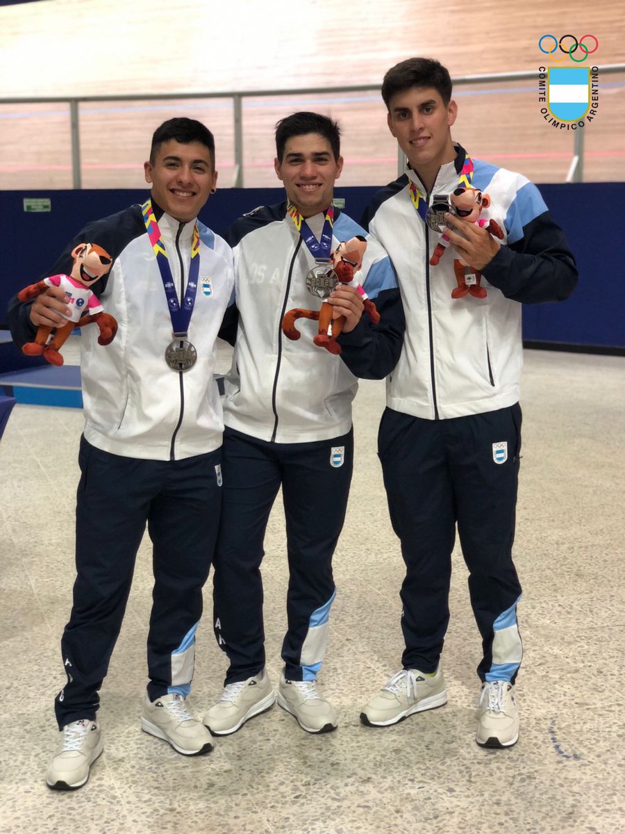 PrensaCOA's tweet photo. #Ciclismo ¡Medalla de plata para Lucas Vilar, Yoel Vargas y Juan Godoy en velocidad olímpica! 🥈💪🏻🚴🏼‍♂️

#EquipoARG 🇦🇷 #ArgentinaEnCali2021 #VamosArgentina https://t.co/edXAsaSVUB