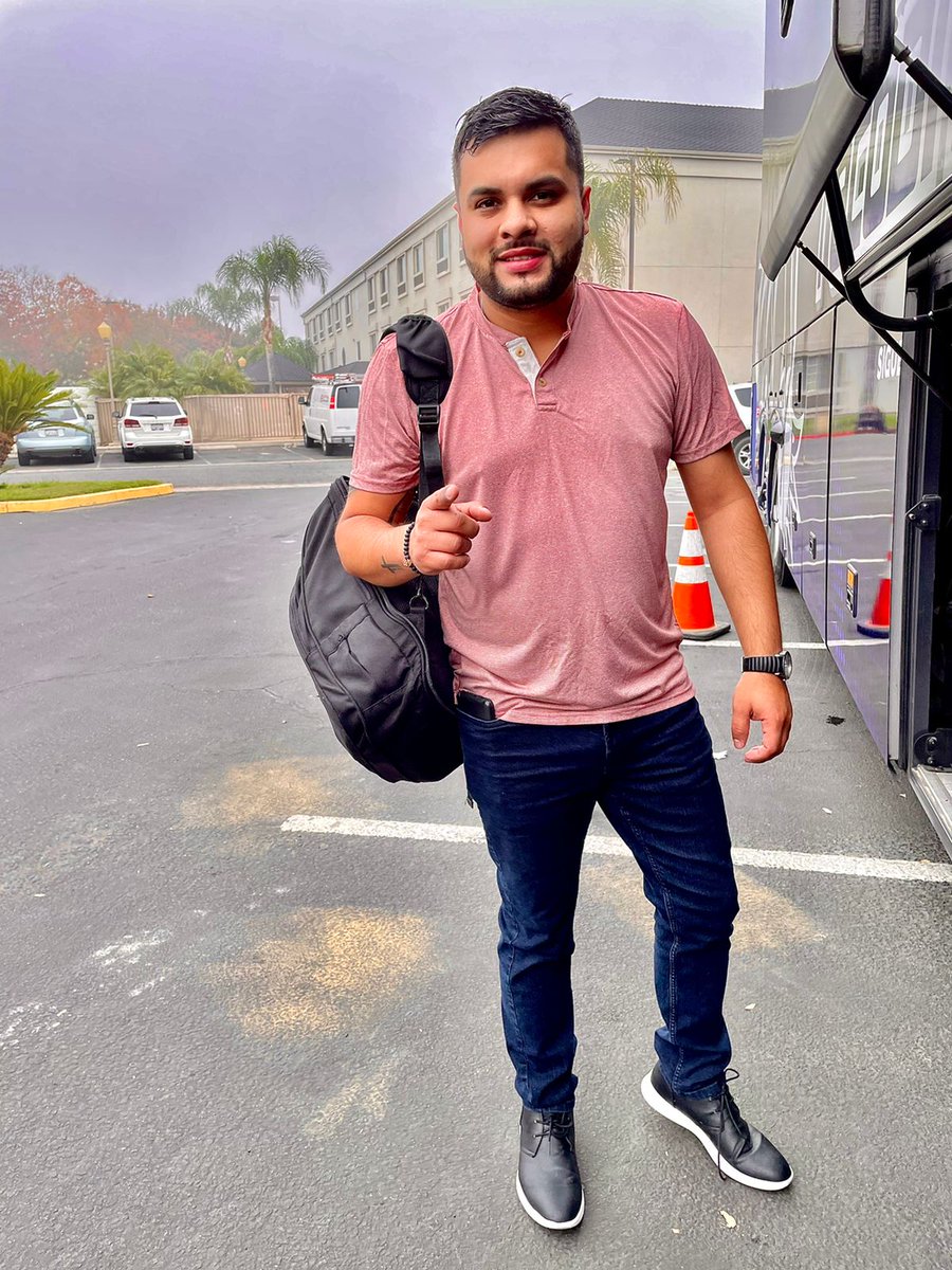 BANDARECODITOSS's tweet photo. Raza ¿Cómo están terminando su fin de semana?👊 https://t.co/lKZ2CDxHon