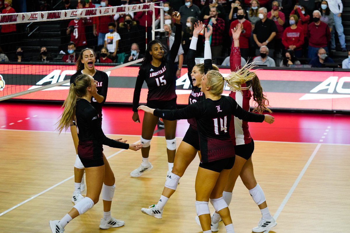 NCAA Women's Volleyball tweet media