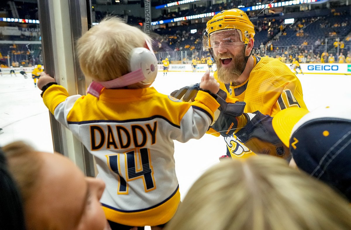 PredsNHL's tweet photo. 💛 https://t.co/Cyk5l8zPu8